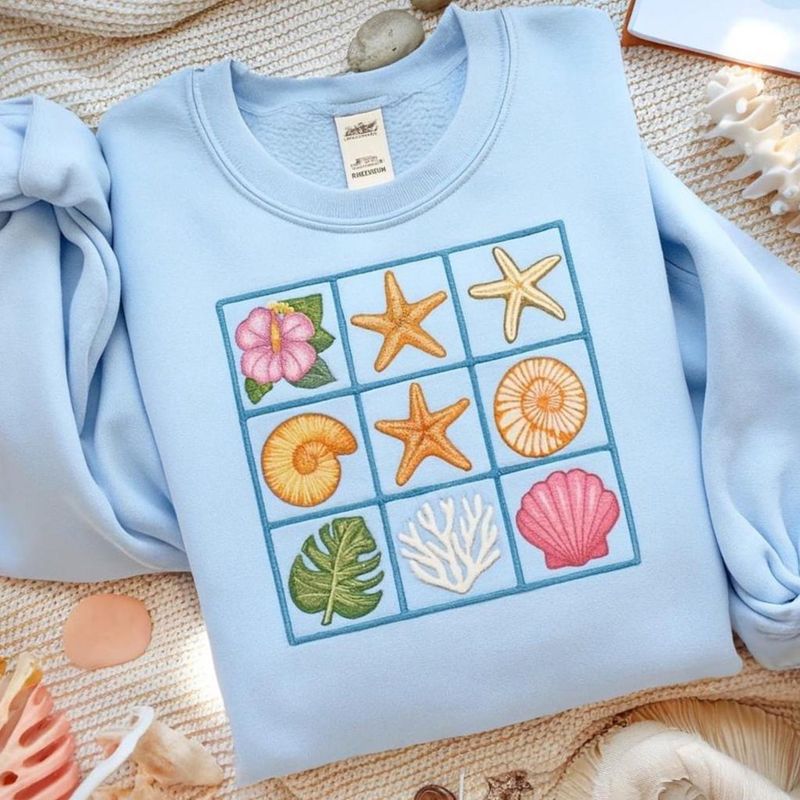 Seashell Embroidered sweatshirt – image 3